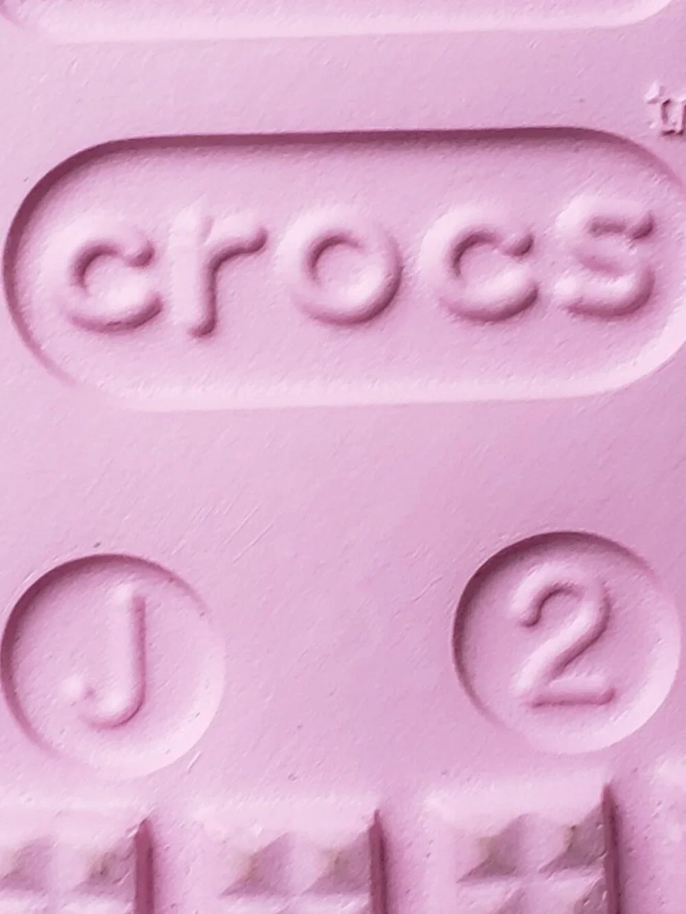 BNWT Disney Minnie Mouse Classic Clog (J2) CROCS think pink - Picture 3 of 7